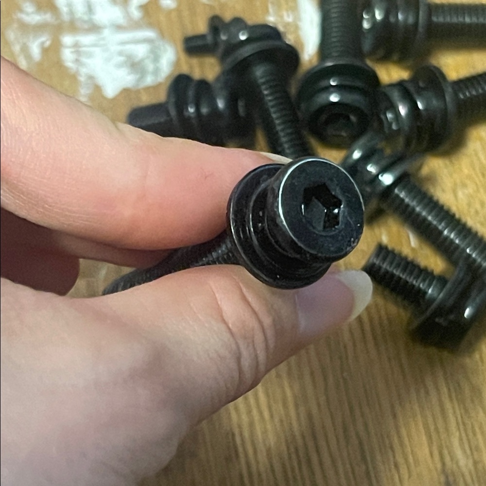 Assorted Bolts with washers - Picture 6 of 9